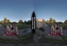 Risky Public Masturbating Hot Girl Brille Gets Caught By Tourists Gets Her Period Finished At Home