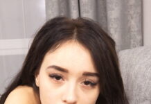 Karolina Geiman shows off her sexy hot tits and ass before fucking her lover in VR