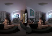 Vacation Sexy Tattooed Brille Giving Me Nasty Sloppy Wet Blowjob Between The Scenes With Mouth Cum