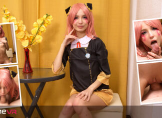 Tea Mint Is A Horny Gamer Girl Who Loves Cosplay Fucking