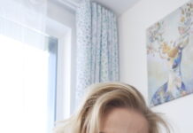 Mila Ray Is Back Again To Enjoy A Big Fat Dick