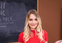 Sugar Blowjob with Kenna James