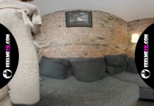 Lilly Mays Virtual Reality Fuck With Super Huge Fake Dick