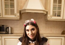 POV Sex With Elise Moon As A Maid In The Kitchen
