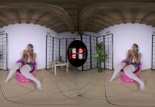 Stunning Ebony Babe Glorya Dressed Up As SnowWhite Loves Posing Her Feet And Playing With A Vibrator