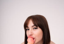 Emma Evans Has A Lot Of Fun With A Huge Dildo