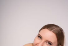 Gorgeous Blonde, Amber D, Sucks And Rides Dildo In VR