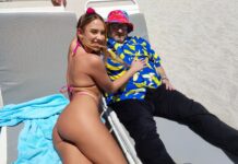 Smokeshow Swallows Then Spits Cum Inside Her Cunt!