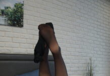 Skinny Alt-Hippie, Kim Toy, Puts On An Amazing Solo Performance