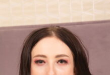 Juicy Brunette With Perfect Pussy, Anna Esman, Rides And Swallows Cum