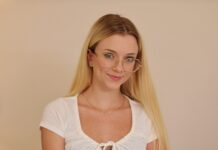 Stepdaughter Gets Creampie for Birthday