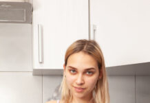 Skinny Punk Chick Fingers Her Cunt In The Kitchen