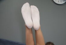 Fit Sporty Babe, Kristina Fox, Enjoys A Long Blue Dildo