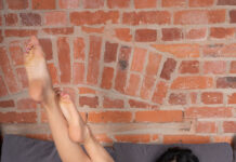 Madison Quinn Gives Herself A Double Penetration Orgasm