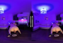 Late Night Striptease Dancer Lea Deep Glass Dildo Masturbation