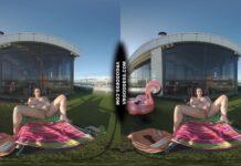 Vanessa Klein Jilling With Some Big Dildos For Deep Penetration Rooftop Bubble Sunbathing