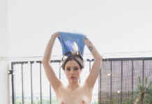 Relaxing Balcony Orgasm With Skinny Inked Babe Molly