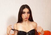 Roxanne Makes Love To Herself Alone In Her Living Room