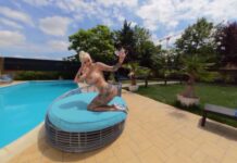 Hardcore shooting with Blondie Bombshell