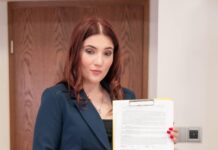 Messy Blowjob with Mia Evans