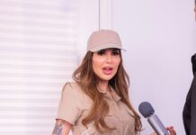 Sexual Blowjob with Vivienne Wynter