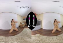 Aisedora 18yo School Student Poses Naked Casting 3D 180VR Backstage