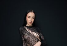 Lara Sins – First Time Glory