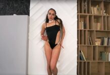 Solo Twerk in Lingerie