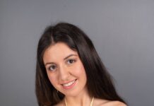 Cute And Lovely Katty West Loves To Play With Her Little Asshole