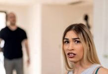 Petting Blowjob with Delilah Day