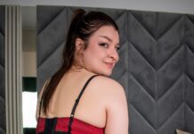 Anna DeLight – A Gift To You Is A Gift For Me