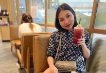 19yo Petite Beauty Wants To Become A Star