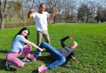 Hairy Pussy Makes Old Pervert Cum Early