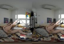 Teen Lika Eating And Masturbating With Bananas