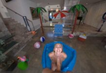 VR: Bathing in his Living Room