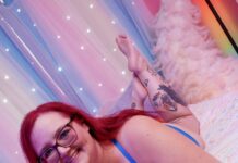 Mesmerizing VR Boob Worship With Sara Star