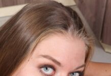 Skinny Blonde Dina Joy Impaled On A Massive BWC