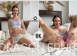 Beautiful Model Masturbates Her Pussy