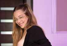 Sandy Little – Sandy’s Secret Romeo