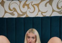 Crazy Vika Fucks Her Friend Because She’s A Warm Hearted Slut