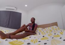 Bored Ebony Gets Wet: Fingers, Squirts… and a BWC Fantasy