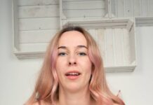 Marry Richi Is An Insatiable Nympho And Loves Long Things In Her Pussy