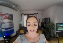 Battle Of Teenage Boobs – Temptation Never Felt So Right (Re-mastered)