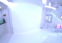 Hot Blonde Model fucked by Photographer by mistake