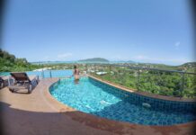 Resort and Dildo Shower With Your Thai Girlfriend