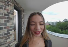 Sandy Little – The Hot Seducer