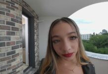 Sandy Little – The Hot Seducer