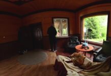 The New Heir To The House Fucked His Neighbor On Their First Meeting