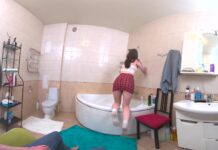 Anal Sex in Dorm Loundry with Lucy Knight