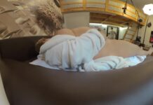 Behind The Scenes Of BBW Granny Babet Gets Her Pussy Pounded By Masseur